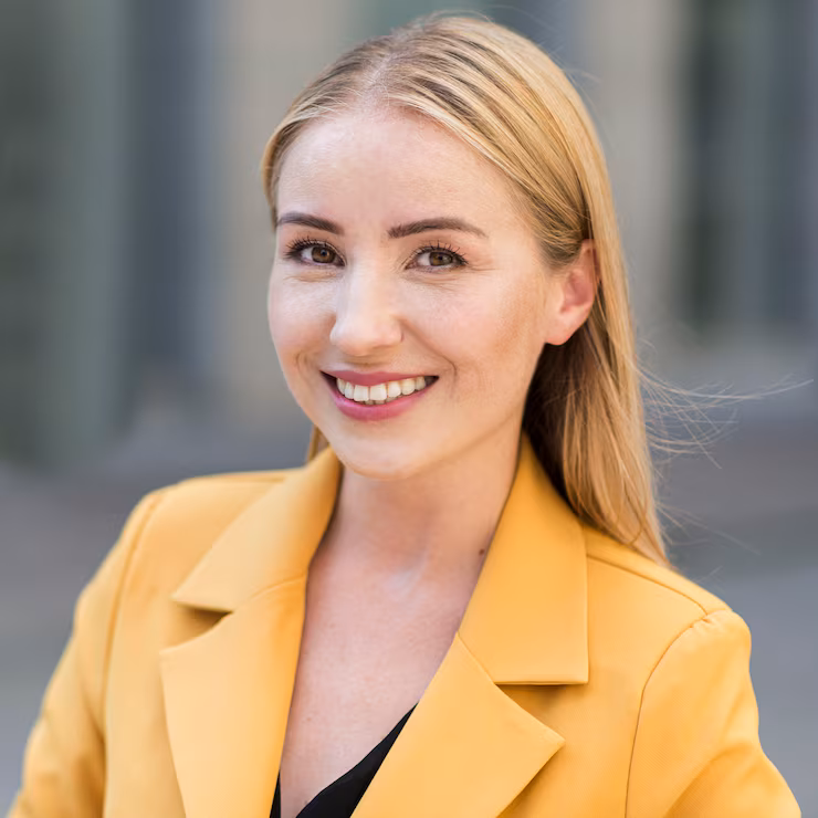 front-view-business-woman-suit_23-2148603018